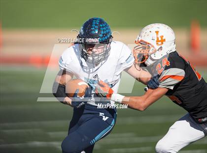 Thumbnail 1 in La Junta vs. Platte Valley (CHSAA 2A State Final) photogallery.