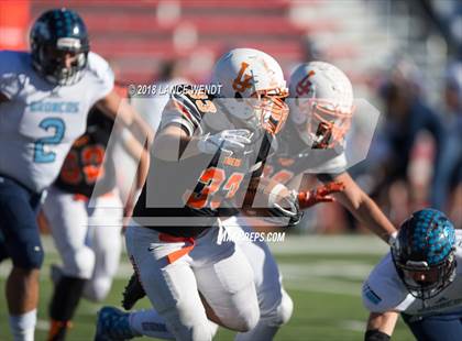 Thumbnail 3 in La Junta vs. Platte Valley (CHSAA 2A State Final) photogallery.