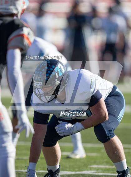 Thumbnail 2 in La Junta vs. Platte Valley (CHSAA 2A State Final) photogallery.