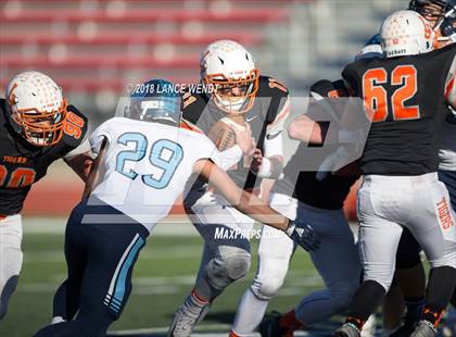 Thumbnail 3 in La Junta vs. Platte Valley (CHSAA 2A State Final) photogallery.