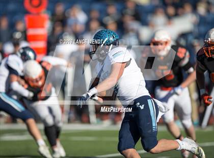Thumbnail 3 in La Junta vs. Platte Valley (CHSAA 2A State Final) photogallery.