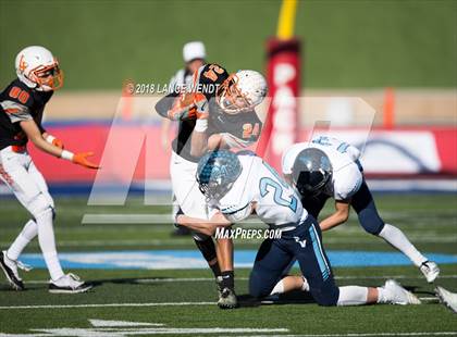 Thumbnail 2 in La Junta vs. Platte Valley (CHSAA 2A State Final) photogallery.