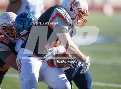Thumbnail 2 in La Junta vs. Platte Valley (CHSAA 2A State Final) photogallery.