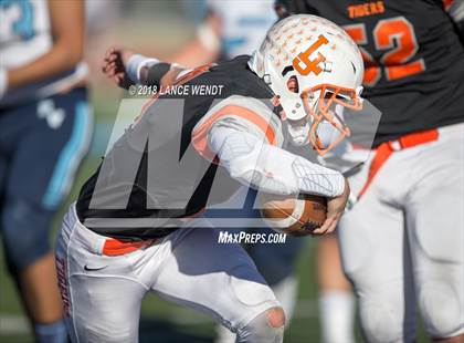Thumbnail 2 in La Junta vs. Platte Valley (CHSAA 2A State Final) photogallery.