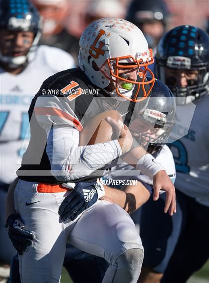Thumbnail 1 in La Junta vs. Platte Valley (CHSAA 2A State Final) photogallery.