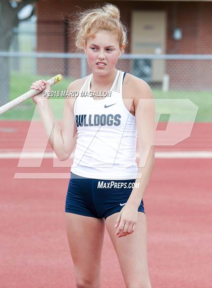 Thumbnail 2 in UIL 6A District 29/30 Area Meet photogallery.