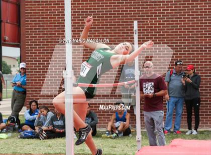 Thumbnail 3 in UIL 6A District 29/30 Area Meet photogallery.