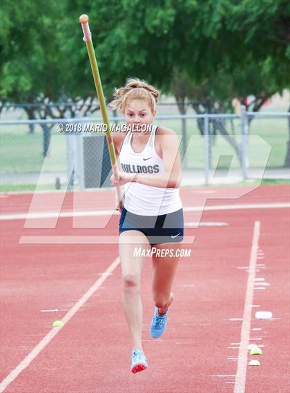 Thumbnail 3 in UIL 6A District 29/30 Area Meet photogallery.