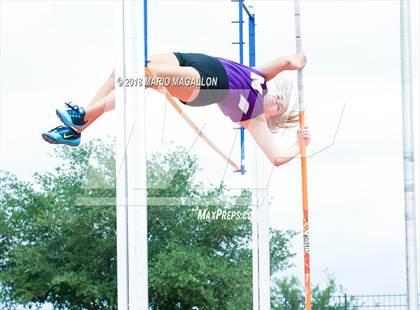 Thumbnail 3 in UIL 6A District 29/30 Area Meet photogallery.