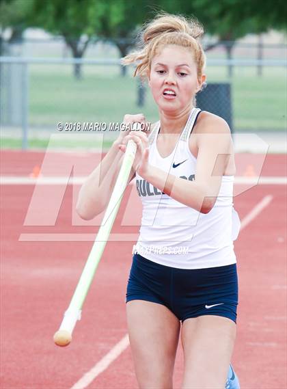 Thumbnail 3 in UIL 6A District 29/30 Area Meet photogallery.