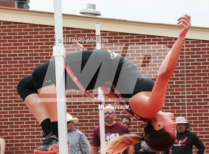 Thumbnail 3 in UIL 6A District 29/30 Area Meet photogallery.