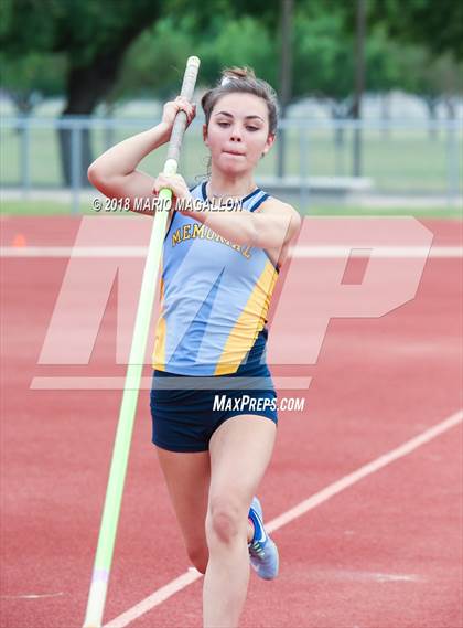 Thumbnail 3 in UIL 6A District 29/30 Area Meet photogallery.