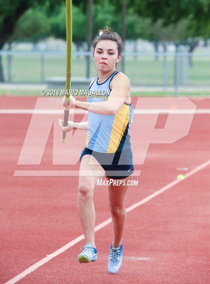 Thumbnail 2 in UIL 6A District 29/30 Area Meet photogallery.