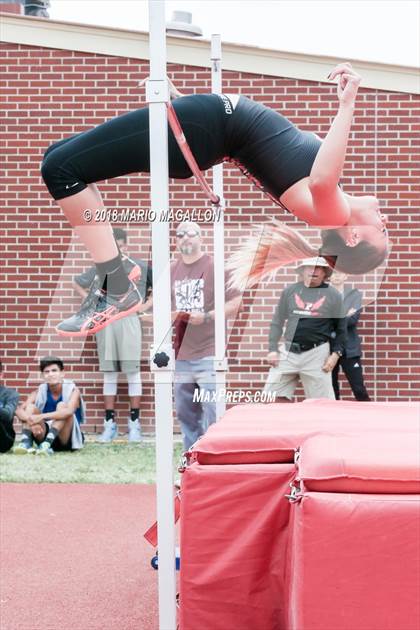 Thumbnail 1 in UIL 6A District 29/30 Area Meet photogallery.