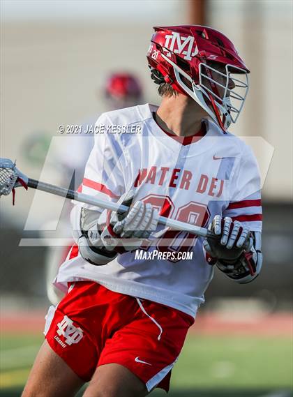 Thumbnail 3 in Crespi vs. Mater Dei (CIFSS D1 Playoff) photogallery.