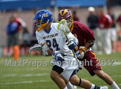 Thumbnail 2 in West Islip vs Ithaca (NYSPHSAA Class A Final) photogallery.