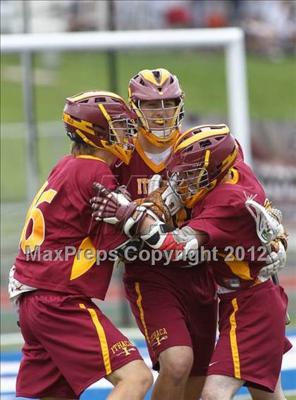 Thumbnail 2 in West Islip vs Ithaca (NYSPHSAA Class A Final) photogallery.
