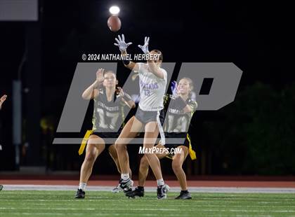 Thumbnail 2 in Villa Park @ Canyon photogallery.