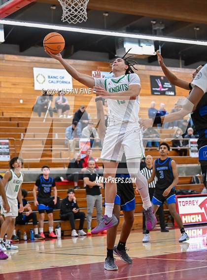 Thumbnail 1 in Windward vs. St. Mary's (Torrey Pines Holiday Classic) photogallery.
