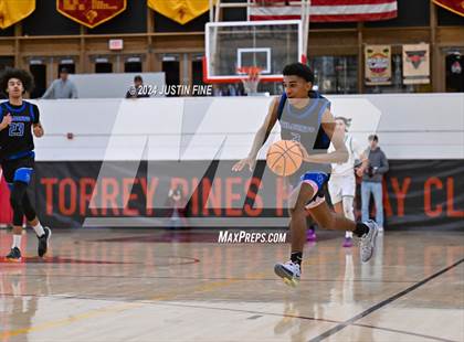 Thumbnail 1 in Windward vs. St. Mary's (Torrey Pines Holiday Classic) photogallery.