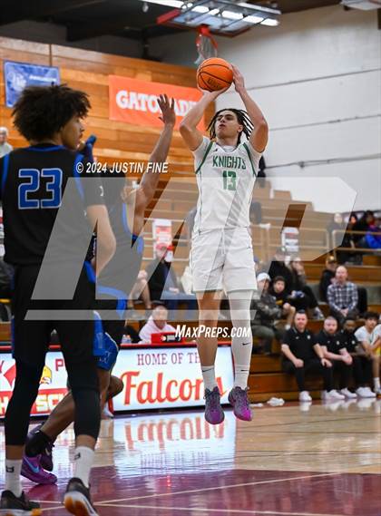 Thumbnail 2 in Windward vs. St. Mary's (Torrey Pines Holiday Classic) photogallery.