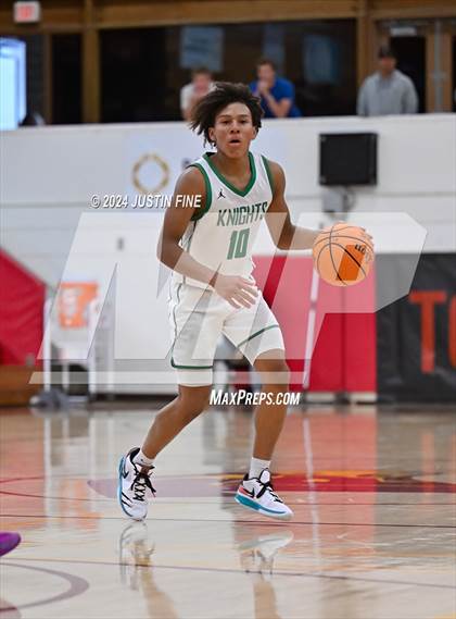 Thumbnail 2 in Windward vs. St. Mary's (Torrey Pines Holiday Classic) photogallery.