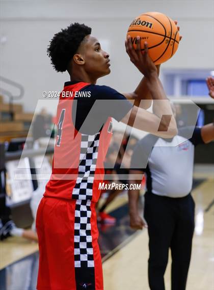 Thumbnail 3 in Woodward Academy vs. Lambert (OTR Hoops: Thanksgiving Showcase) photogallery.