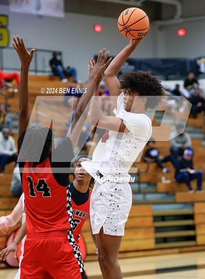 Thumbnail 3 in Woodward Academy vs. Lambert (OTR Hoops: Thanksgiving Showcase) photogallery.