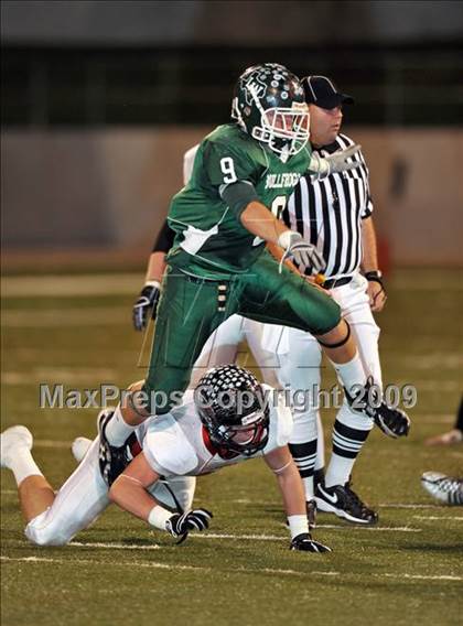 Thumbnail 1 in Lake Worth vs. Argyle (Texas 3A D2 Region II Bi-District Playoffs) photogallery.
