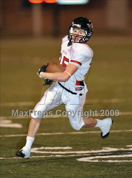Thumbnail 2 in Lake Worth vs. Argyle (Texas 3A D2 Region II Bi-District Playoffs) photogallery.
