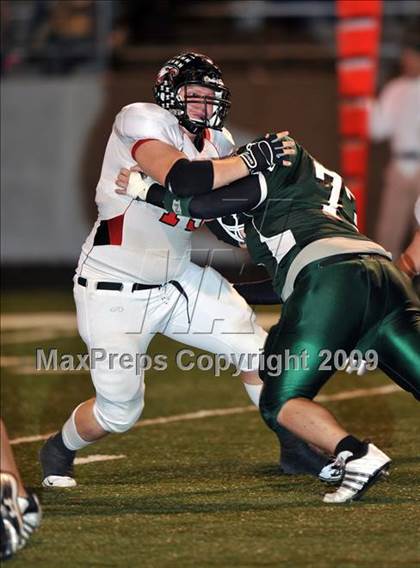 Thumbnail 2 in Lake Worth vs. Argyle (Texas 3A D2 Region II Bi-District Playoffs) photogallery.