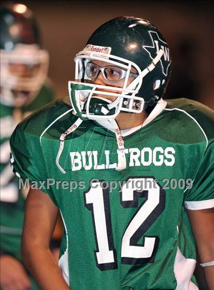 Thumbnail 3 in Lake Worth vs. Argyle (Texas 3A D2 Region II Bi-District Playoffs) photogallery.