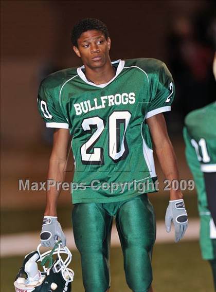 Thumbnail 2 in Lake Worth vs. Argyle (Texas 3A D2 Region II Bi-District Playoffs) photogallery.