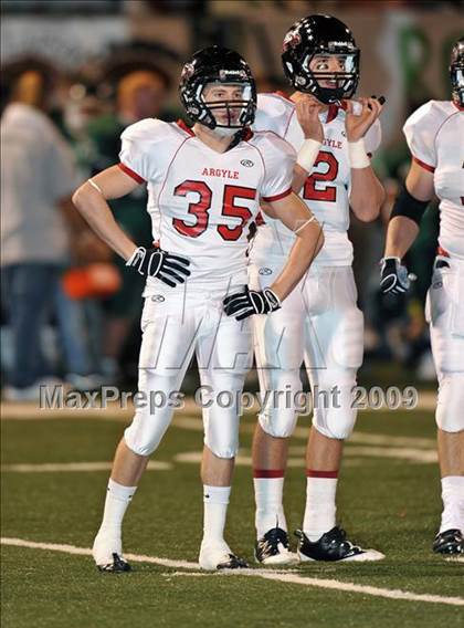 Thumbnail 2 in Lake Worth vs. Argyle (Texas 3A D2 Region II Bi-District Playoffs) photogallery.