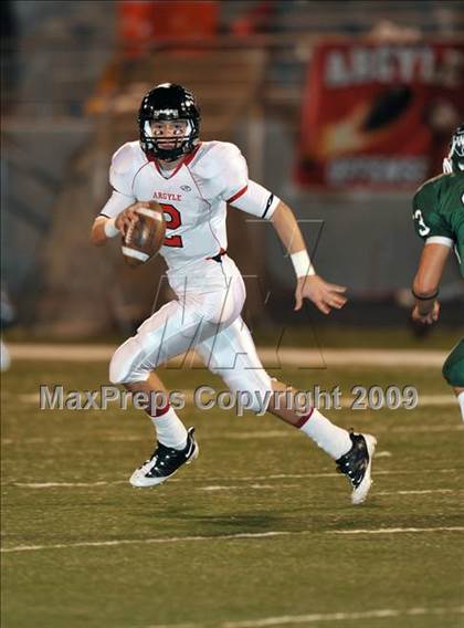 Thumbnail 3 in Lake Worth vs. Argyle (Texas 3A D2 Region II Bi-District Playoffs) photogallery.