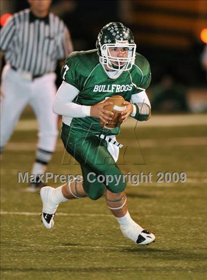 Thumbnail 3 in Lake Worth vs. Argyle (Texas 3A D2 Region II Bi-District Playoffs) photogallery.