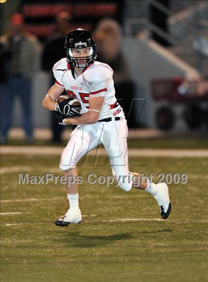 Thumbnail 2 in Lake Worth vs. Argyle (Texas 3A D2 Region II Bi-District Playoffs) photogallery.