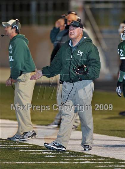 Thumbnail 2 in Lake Worth vs. Argyle (Texas 3A D2 Region II Bi-District Playoffs) photogallery.