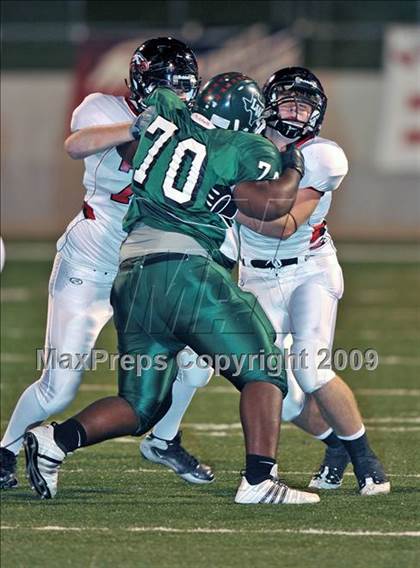 Thumbnail 2 in Lake Worth vs. Argyle (Texas 3A D2 Region II Bi-District Playoffs) photogallery.