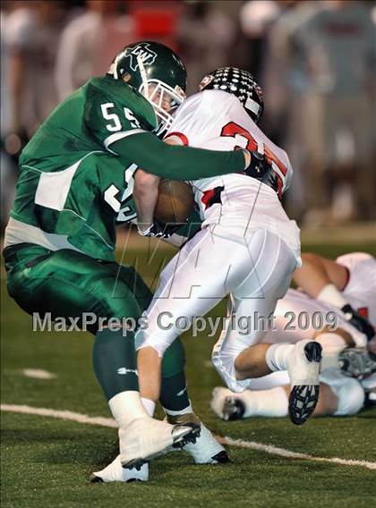 Thumbnail 2 in Lake Worth vs. Argyle (Texas 3A D2 Region II Bi-District Playoffs) photogallery.