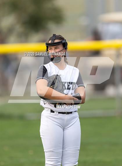 Thumbnail 3 in Norris vs. Lincoln Northeast photogallery.