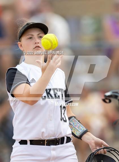Thumbnail 3 in Norris vs. Lincoln Northeast photogallery.