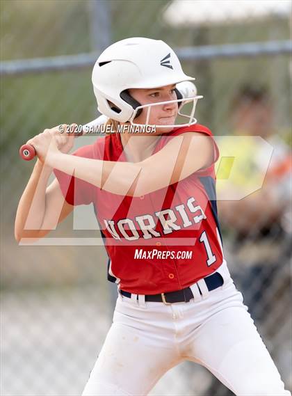 Thumbnail 3 in Norris vs. Lincoln Northeast photogallery.