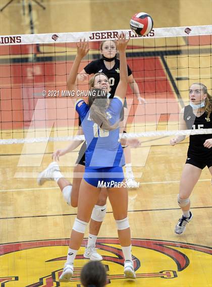 Thumbnail 1 in Santa Margarita @ Jserra Catholic photogallery.