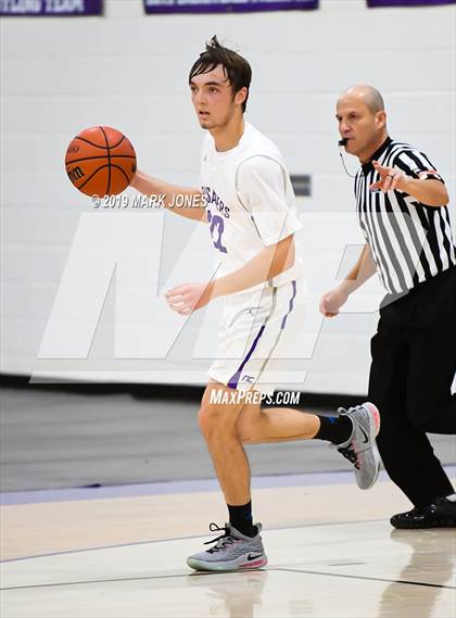 Thumbnail 3 in Kingman @ Northwest Christian photogallery.
