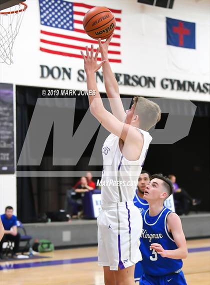 Thumbnail 3 in Kingman @ Northwest Christian photogallery.
