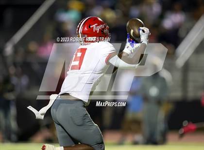 Thumbnail 1 in Terrell @ Crandall photogallery.