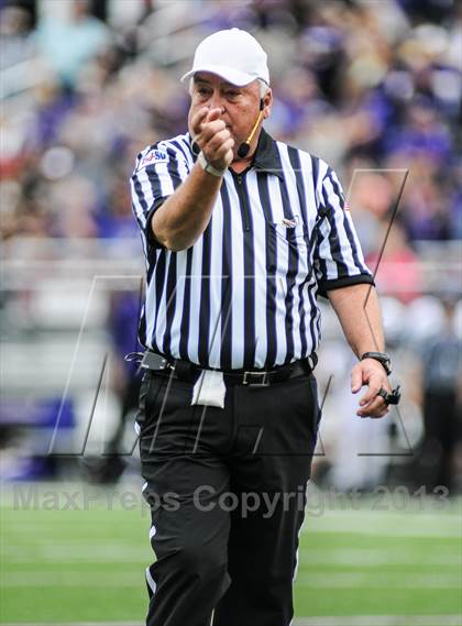 Thumbnail 3 in Hallsville vs Lovejoy (UIL 4A Bi-District Playoff) photogallery.