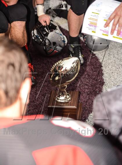 Thumbnail 3 in Hallsville vs Lovejoy (UIL 4A Bi-District Playoff) photogallery.