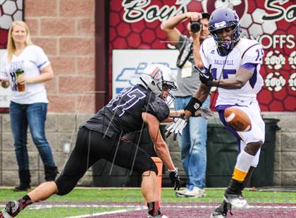 Thumbnail 3 in Hallsville vs Lovejoy (UIL 4A Bi-District Playoff) photogallery.